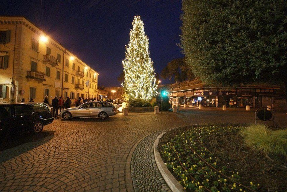 Luci natalizie comunali