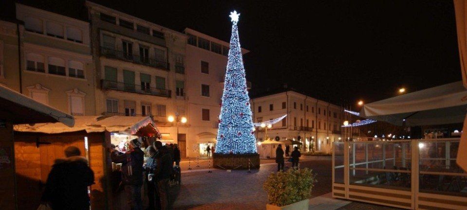 Luci natalizie comunali