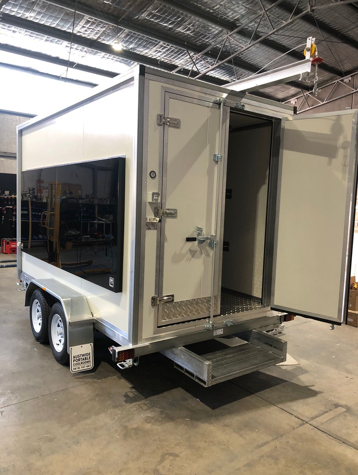 Awning portable coolrooms