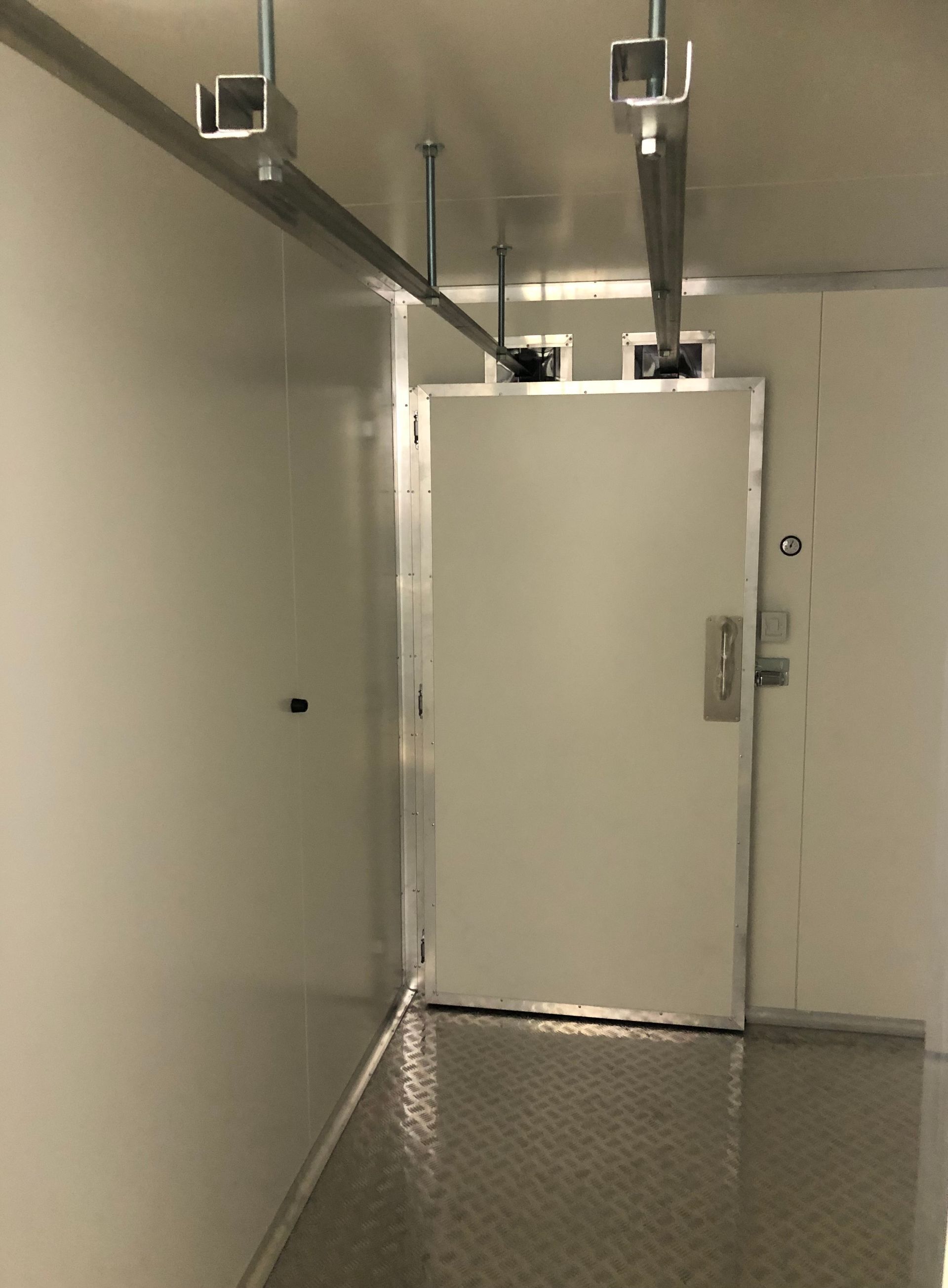 Internal door portable prep coolroom
