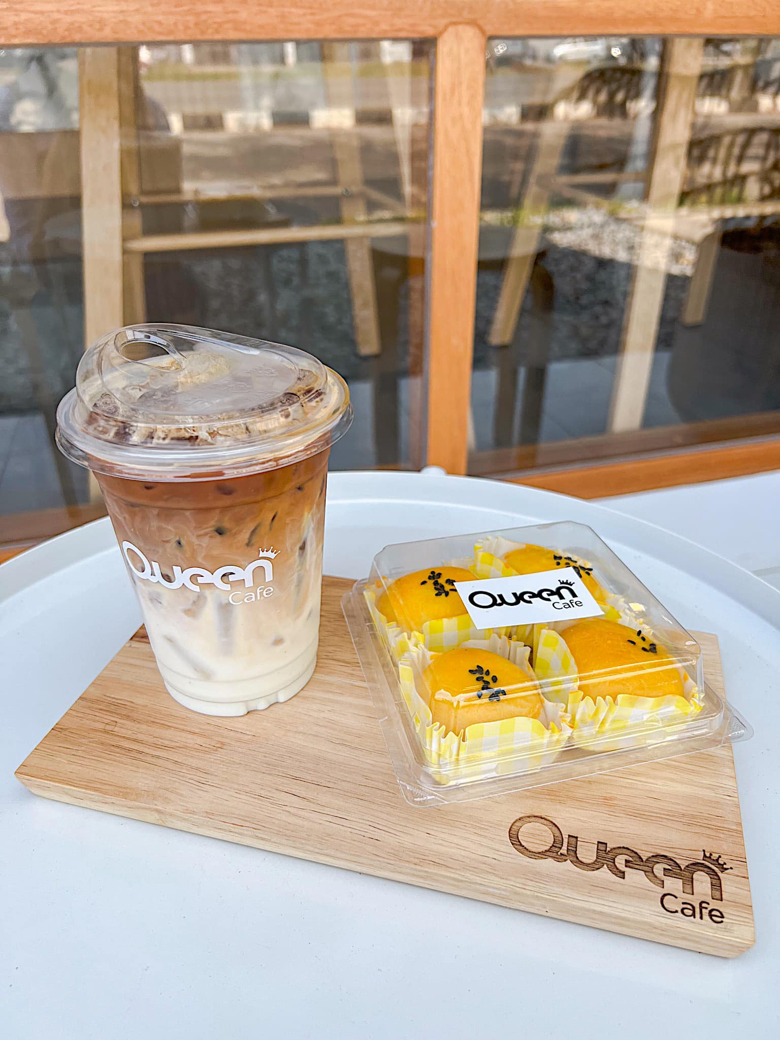 Queen Cafe Khonkaen ร้านกาแฟ 2565