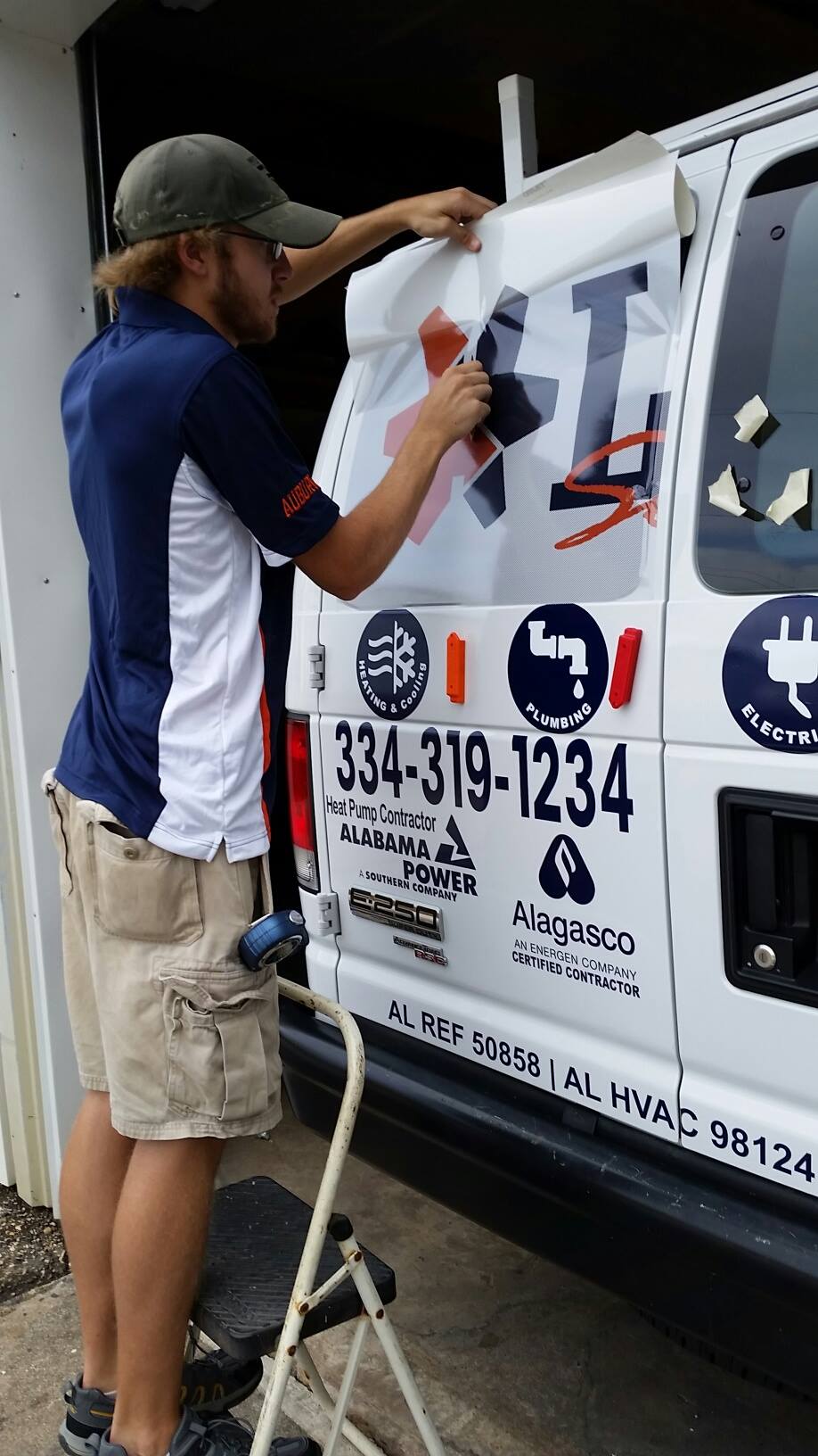 Advanced Graphics Staff — Auburn, AL — Advanced Graphics