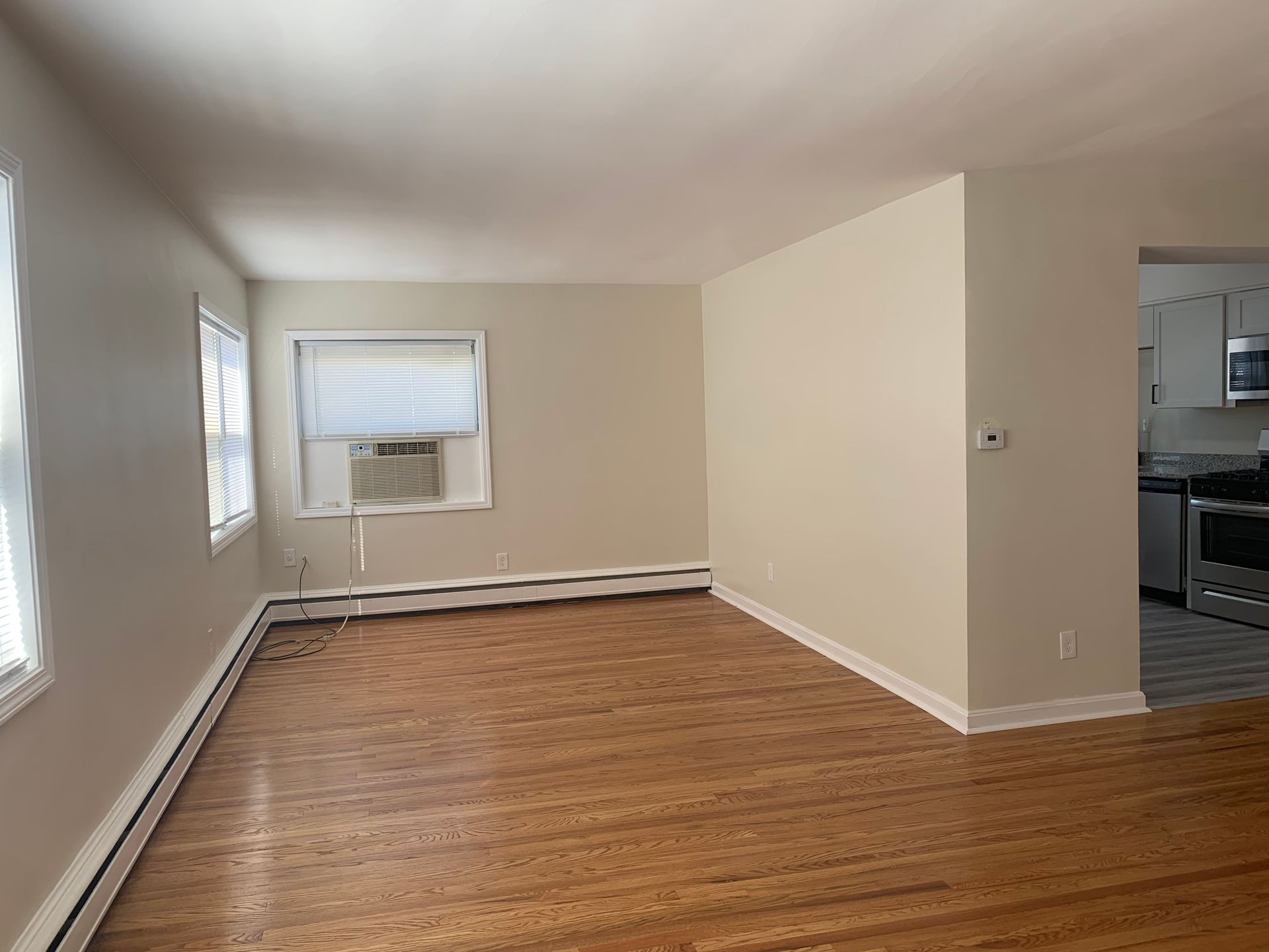 66-burdsall-avenue - Living room