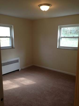 Fehr Ridge Apartments - bedroom