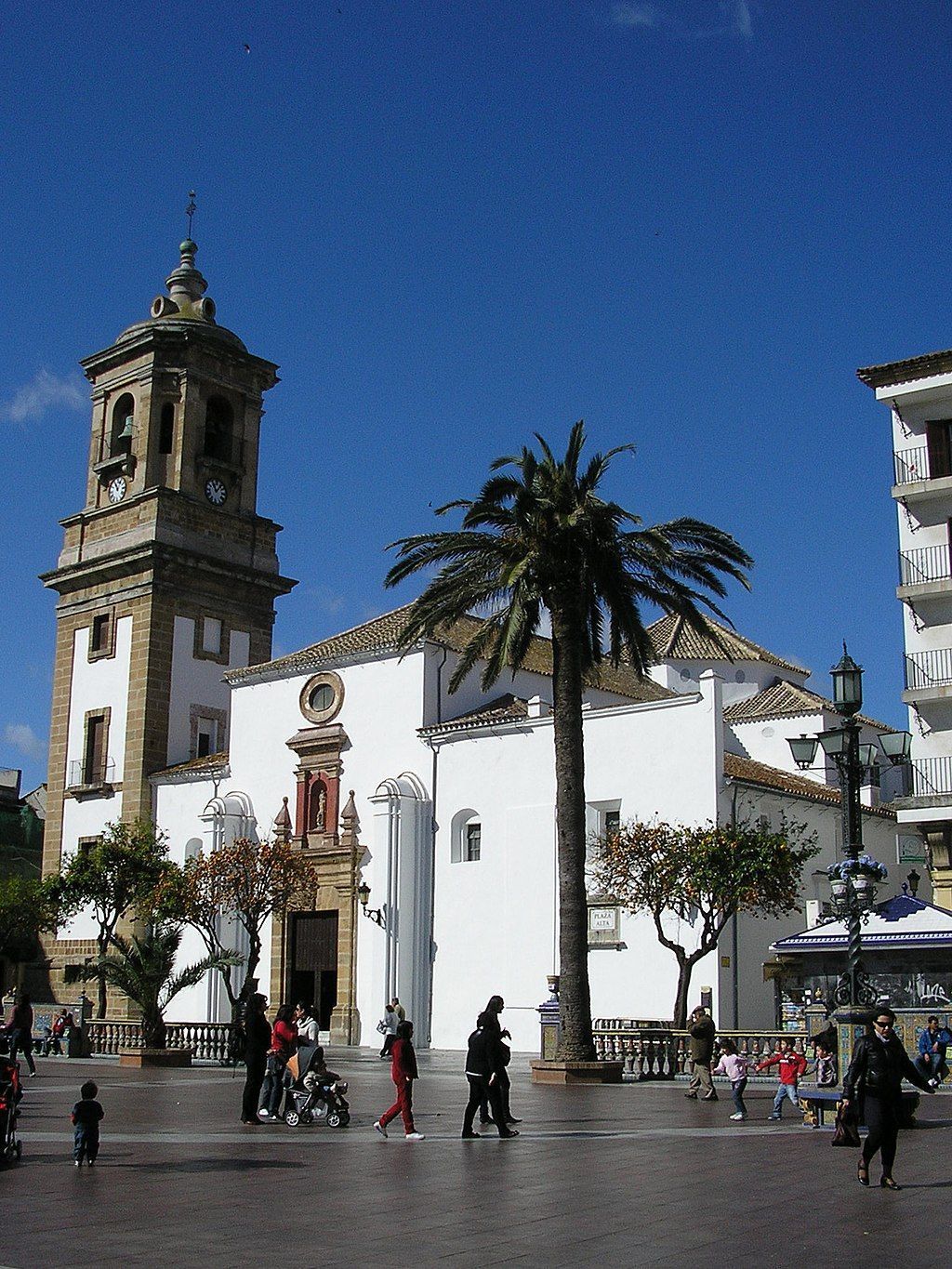 Iglesia de la Palma, Algeciras, Cädiz, Goodwin Detectives, www.goodwindetectives.com; +34644850956, Detectives privados en Algeciras, Cádiz, Puerto de Santa María, Conil, Chiclana, Torremolinos, Jerez de la Frontera, Vejer de la Frontera, Alcalá de los Gazules, Los Barrios, La línea de la Concepción, Málaga, Benalmádena, Estepona, Manilva, Alhaurín de la Torre, Marbella, Fuengirola, Mijas.