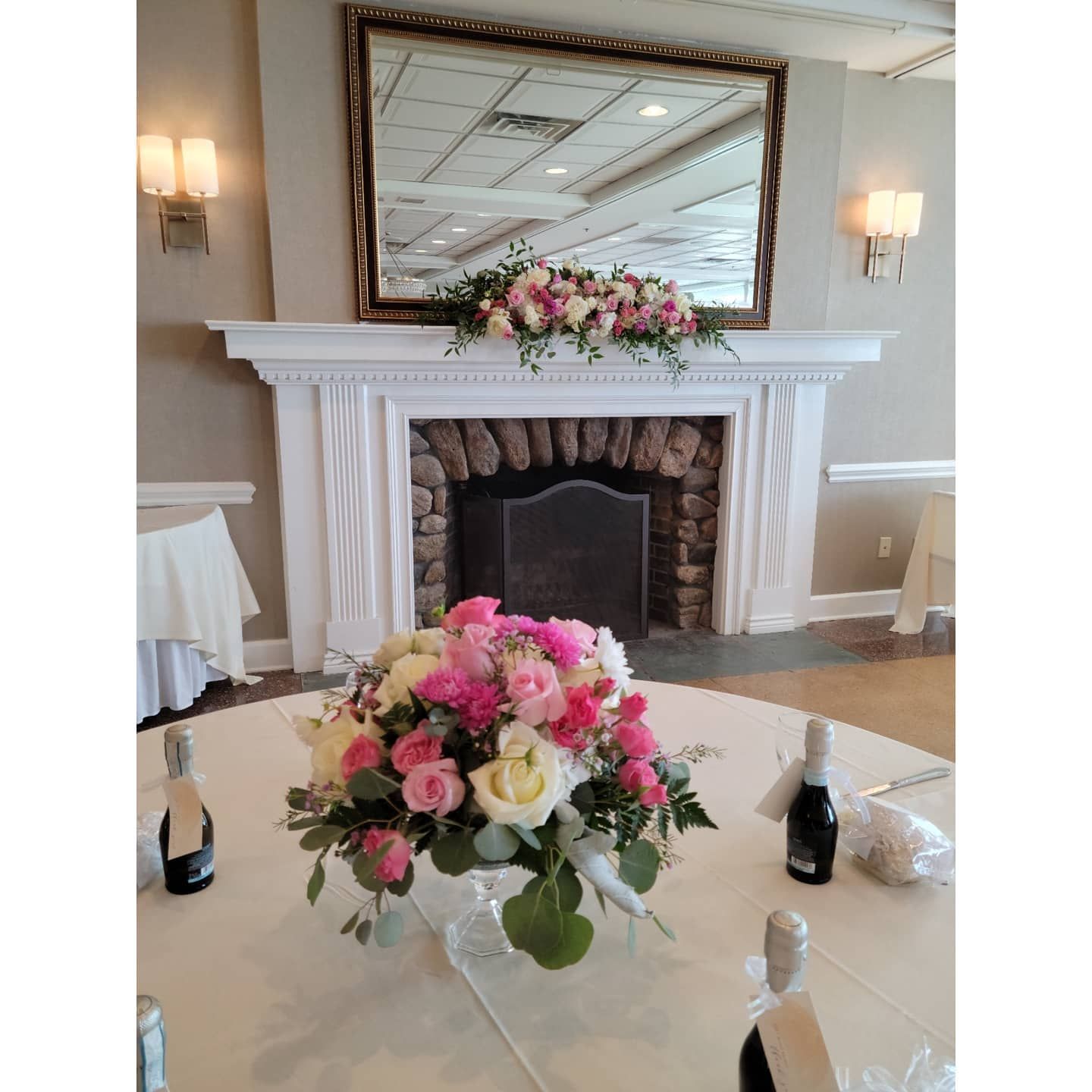 Tulips Floral Design located in Westbrook, CT creates beautiful floral designs for weddings, events and everyday occasions.