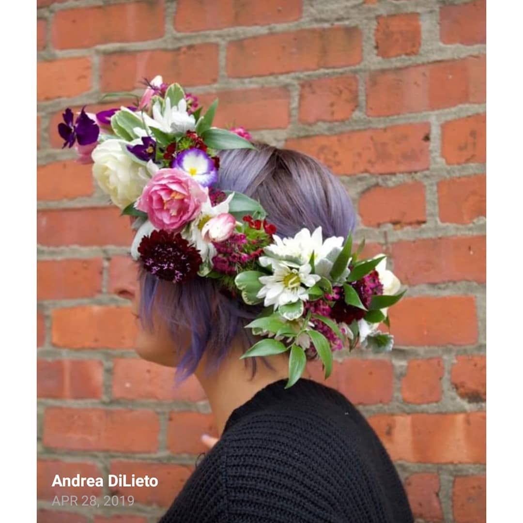 Tulips Floral Design located in Westbrook, CT creates beautiful floral designs for weddings, events and everyday occasions.