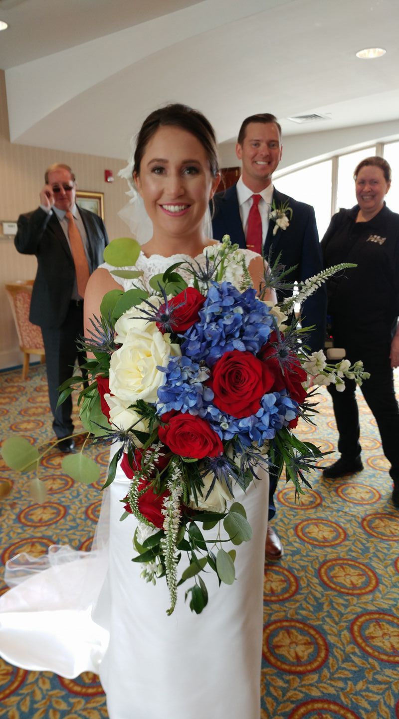 Tulips Floral Design located in Westbrook, CT creates beautiful floral designs for weddings, events and everyday occasions.