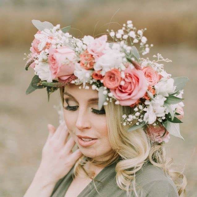 Tulips Floral Design located in Westbrook, CT creates beautiful floral designs for weddings, events and everyday occasions.