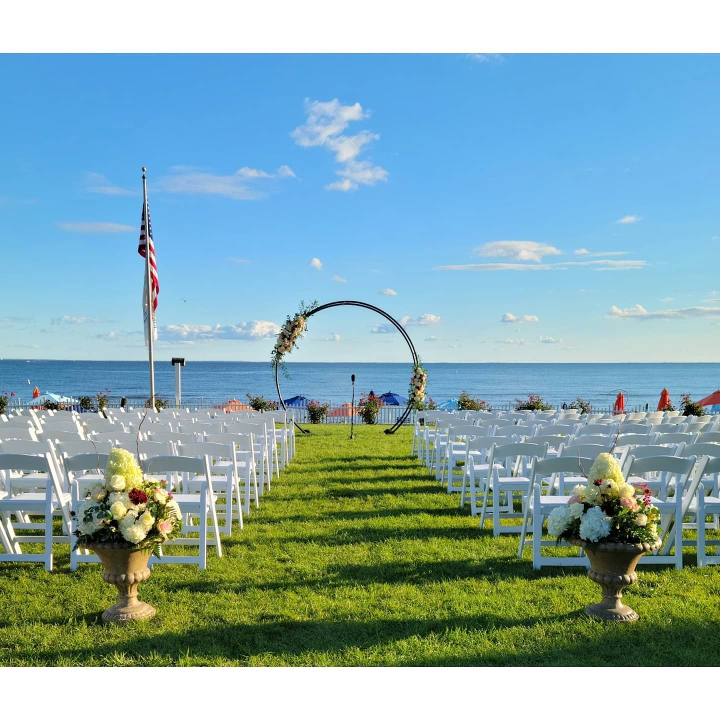 Tulips Floral Design located in Westbrook, CT creates beautiful floral designs for weddings, events and everyday occasions.