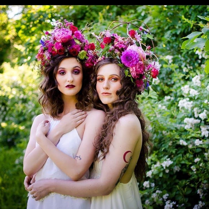 Tulips Floral Design located in Westbrook, CT creates beautiful floral designs for weddings, events and everyday occasions.