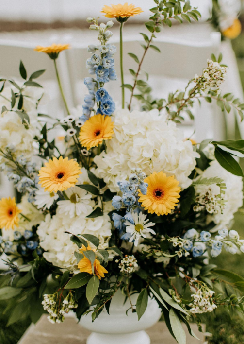 Tulips Floral Design located in Westbrook, CT onsite Florist for Water's Edge Resort and Spa 