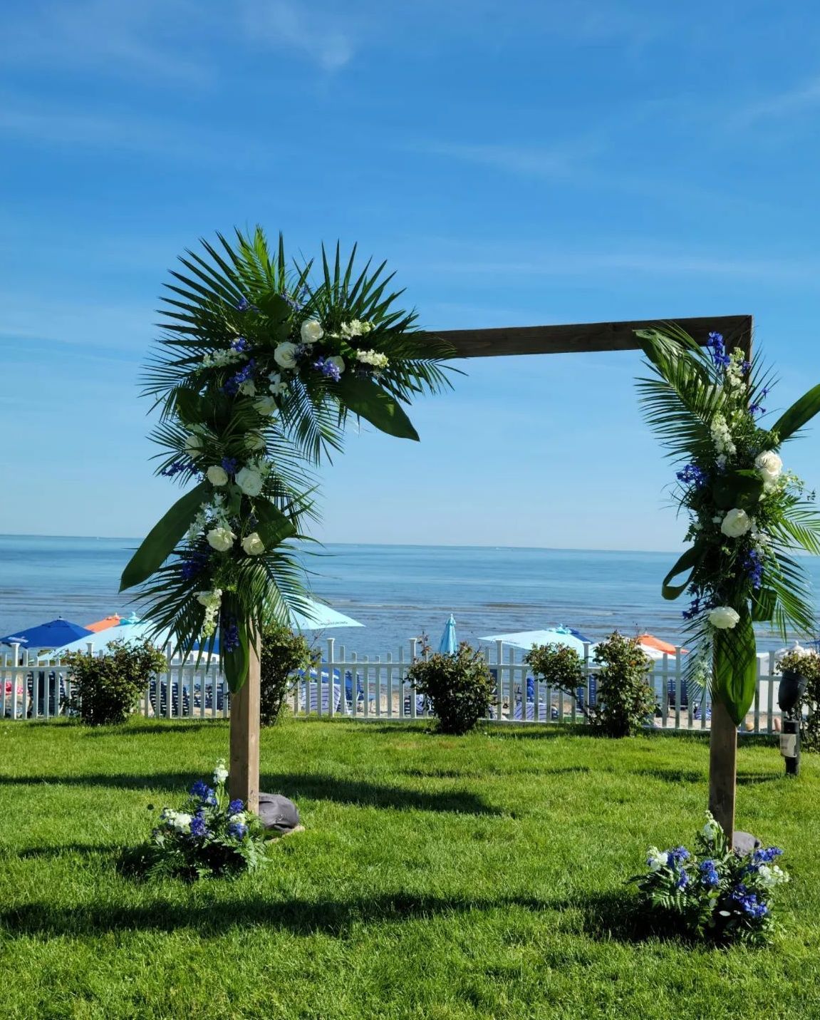 Tulips Floral Design located in Westbrook, CT creates beautiful floral designs for weddings, events and everyday occasions.