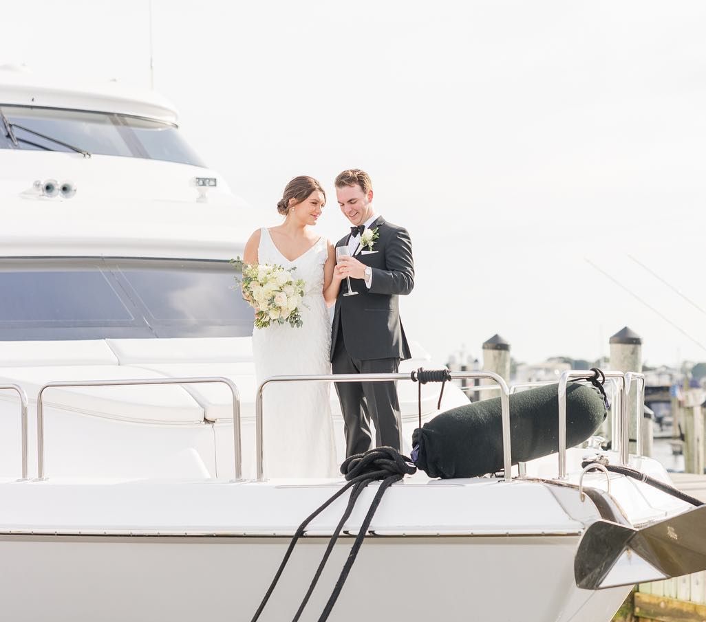 Tulips Floral Design located in Westbrook, CT creates beautiful floral designs for weddings, events and everyday occasions.