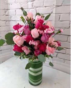 Tulips Floral Design located in Westbrook, CT creates beautiful floral designs for everyday occasions. Beautiful Mother's Day flowers.