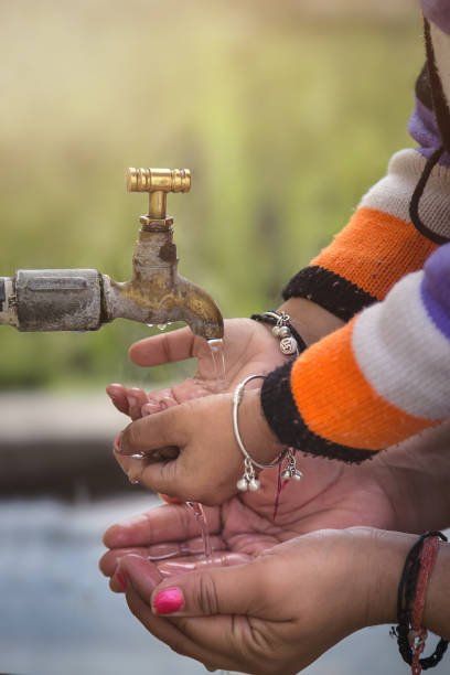 Transportes San Miguel manos de personas