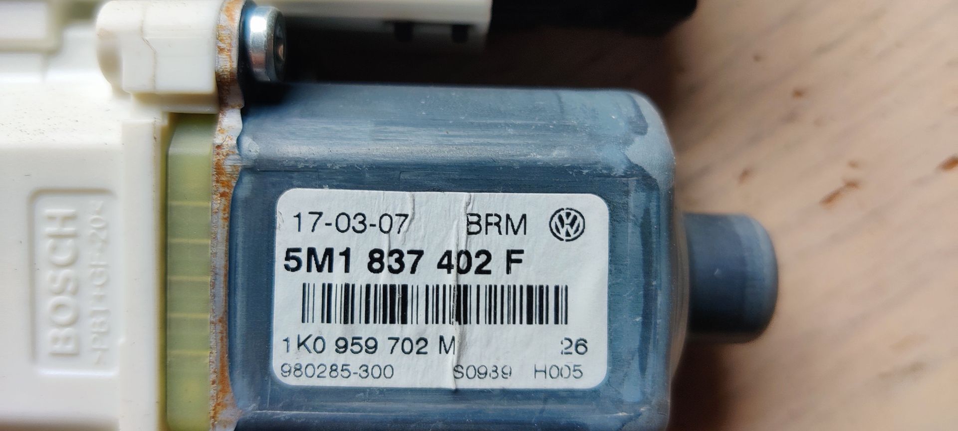 VW Golf 5 plus, portier stuurapparaat rechts.