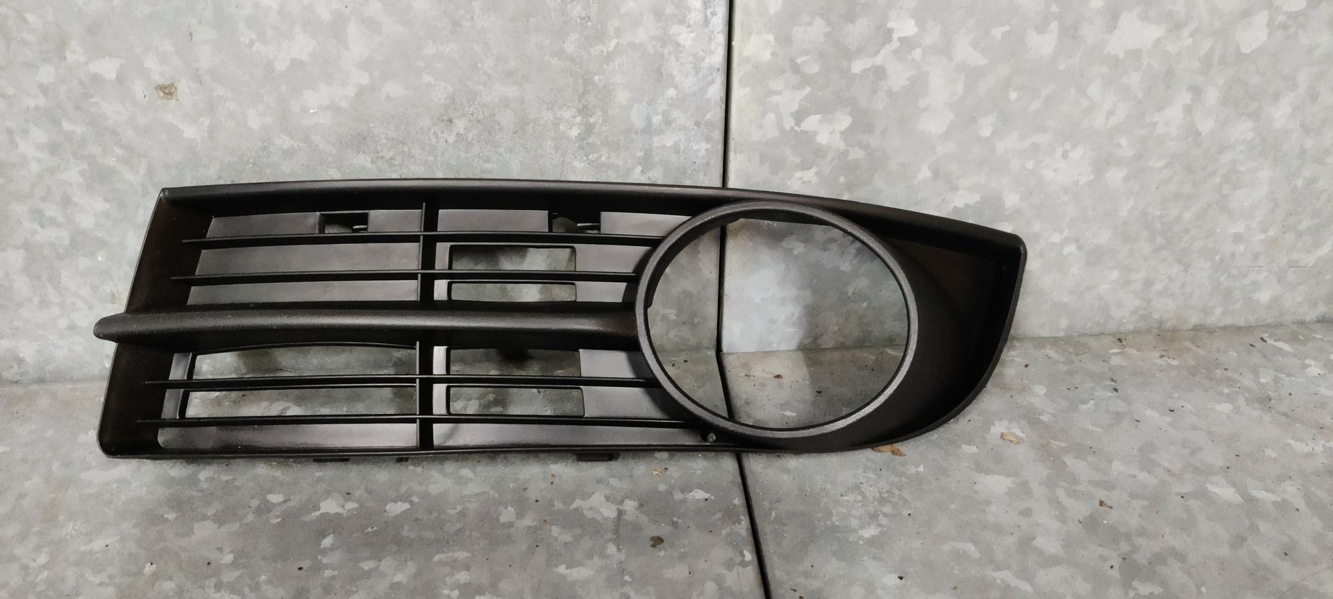 VW Touran grille