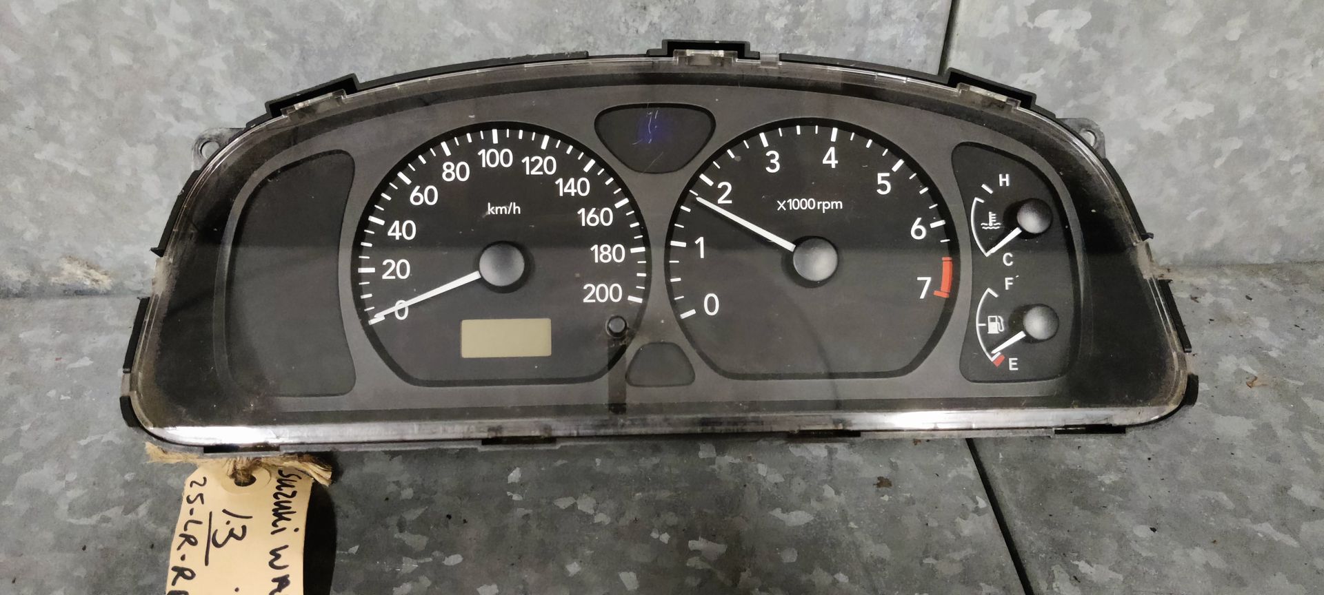 Suzuki Wagon R + dashboard tellerset.