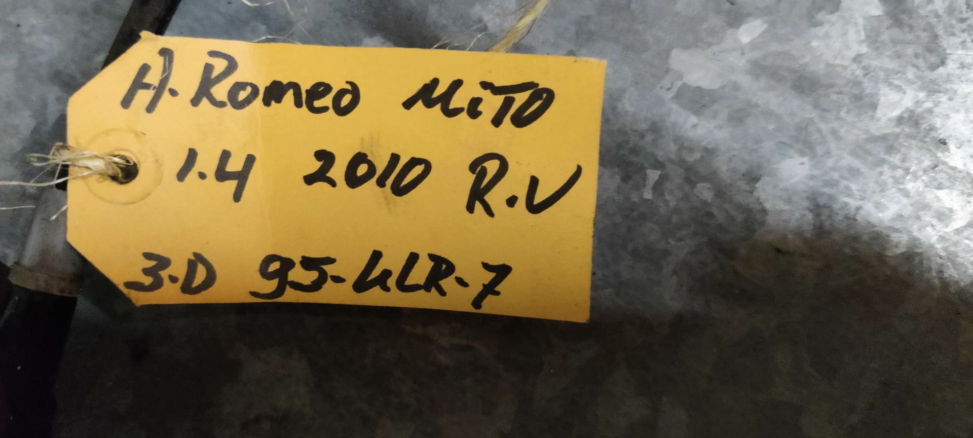 Alfa Romeo MiTo rechtse raam mechaniek met motor compleet.