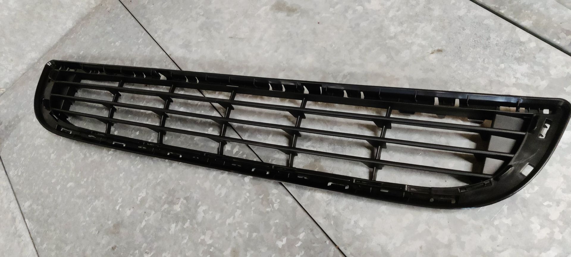 Citroen Berlingo voorbumper grille.