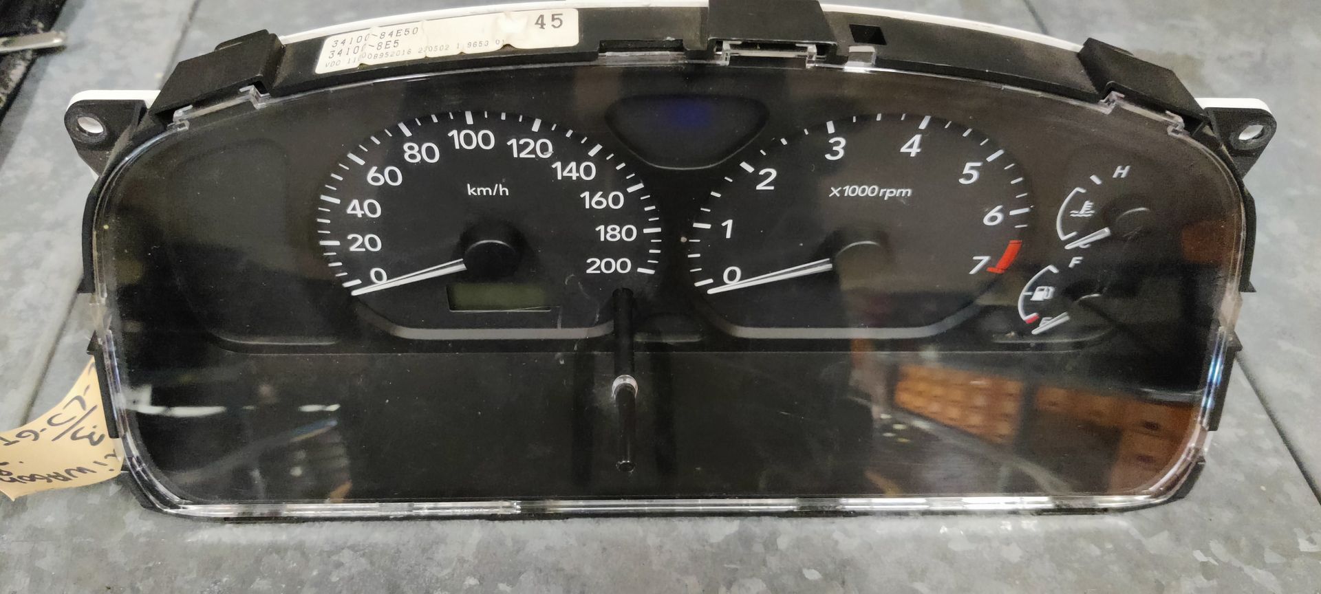 Suzuki Wagon R + 2003, dashboard tellerset.