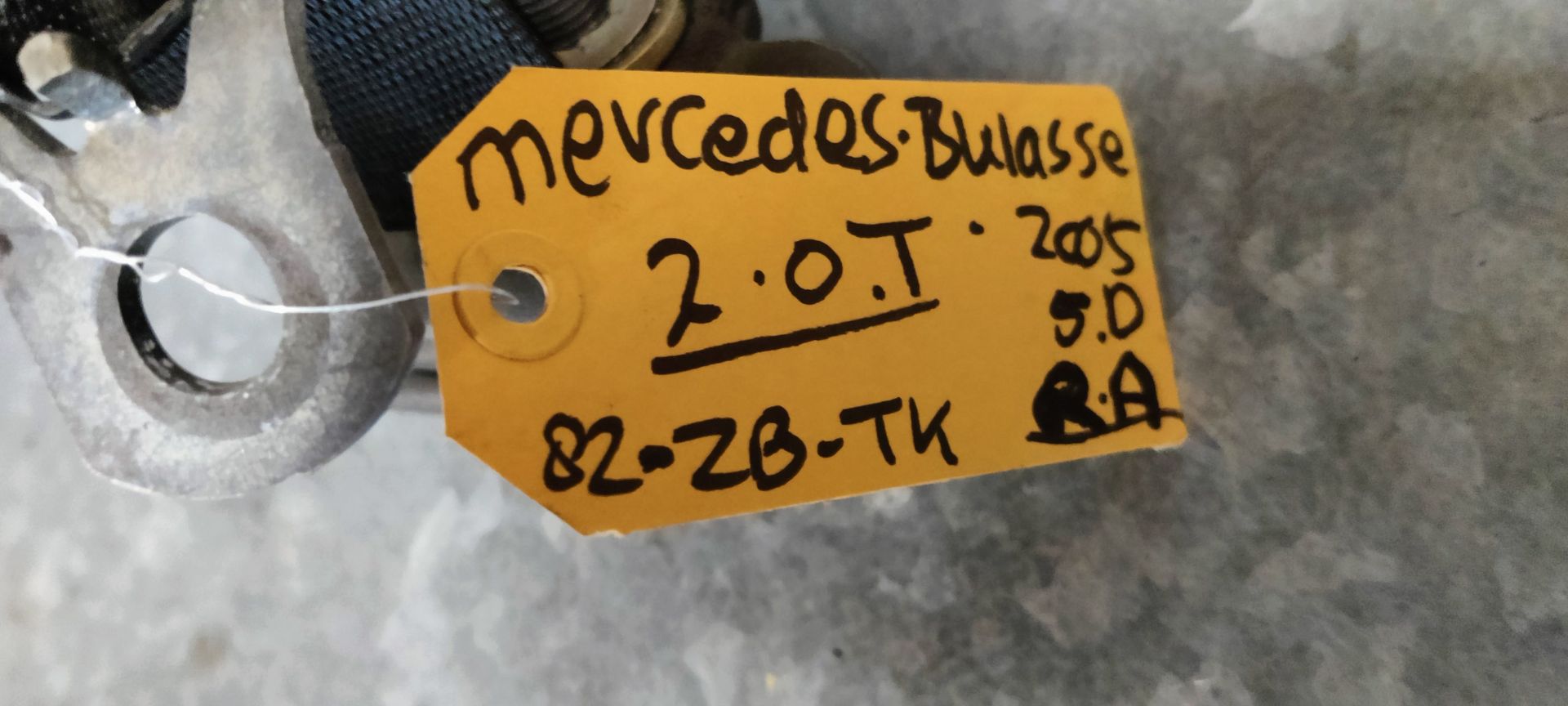 Mercedes B Klasse 2.0T, rolgordel rechtsachter.