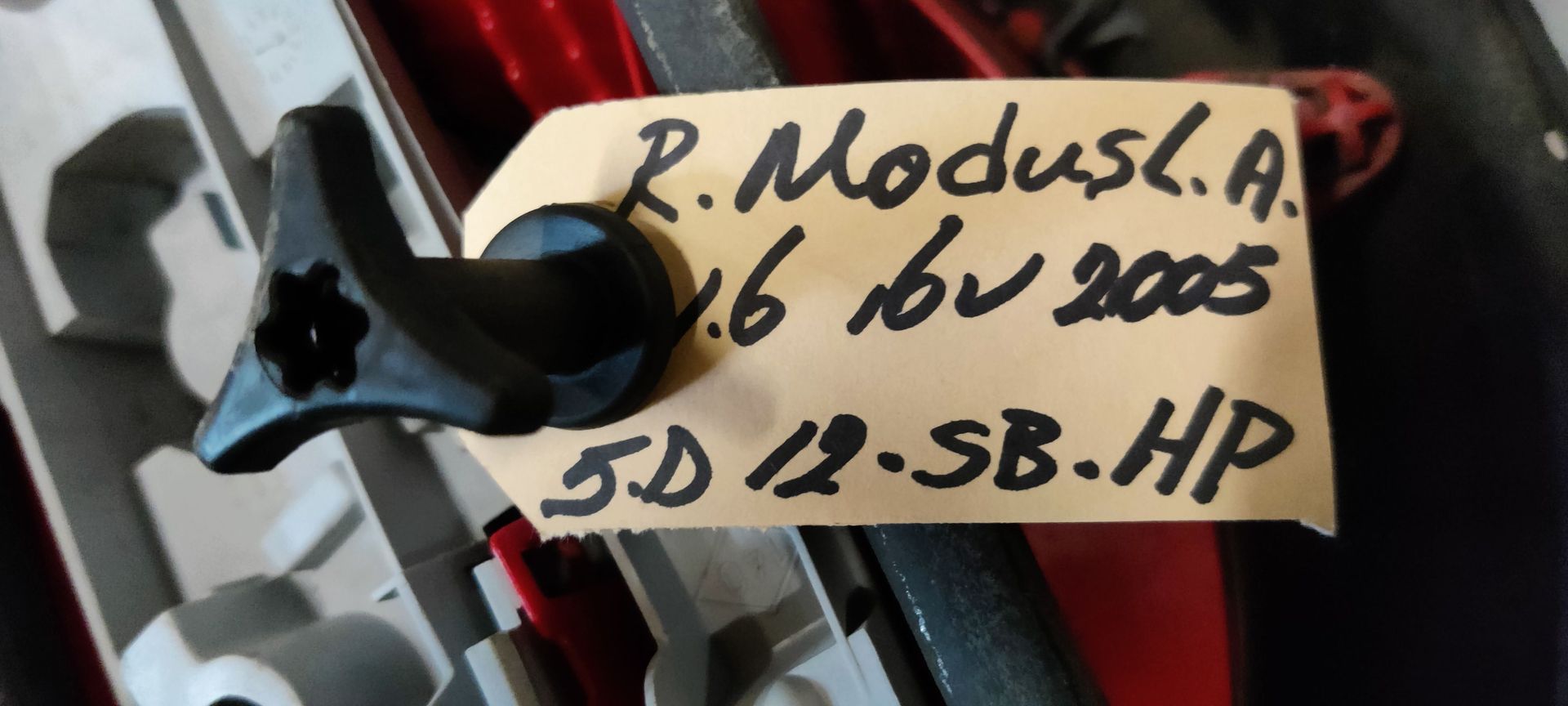 Renault Modus linker achterlicht.