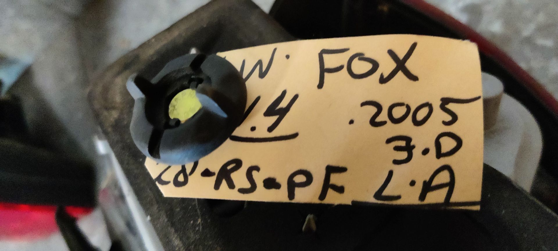 VW Foxuit 2005, linker achterlicht.