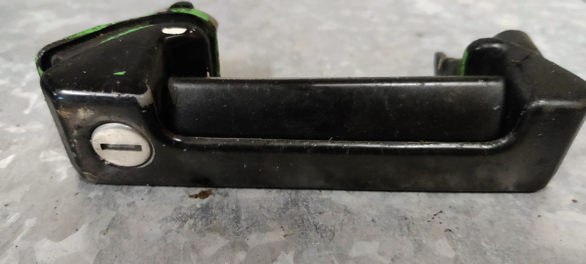 VW Transporter T4 schuifdeur slot rechts.