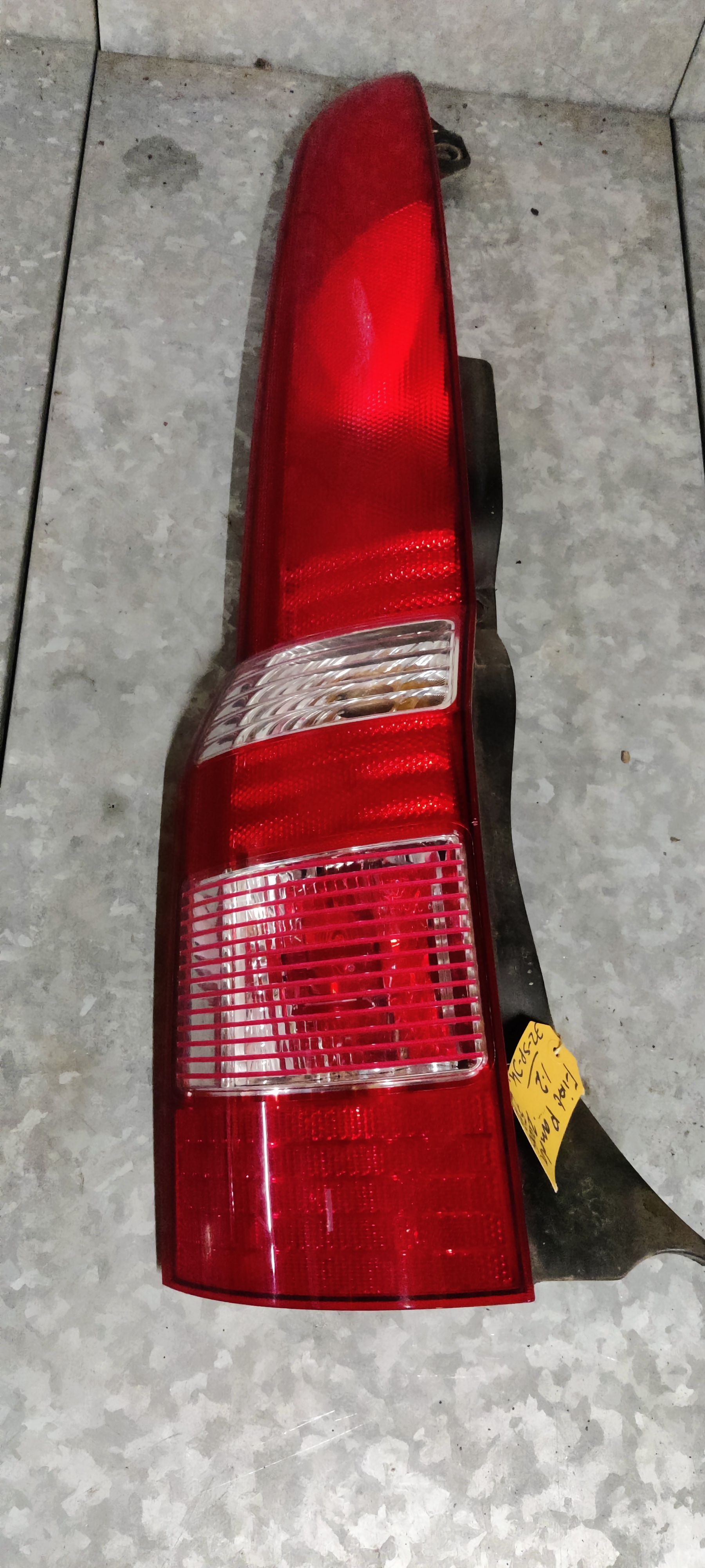 Fiat Panda 1.2 linker achterlicht.