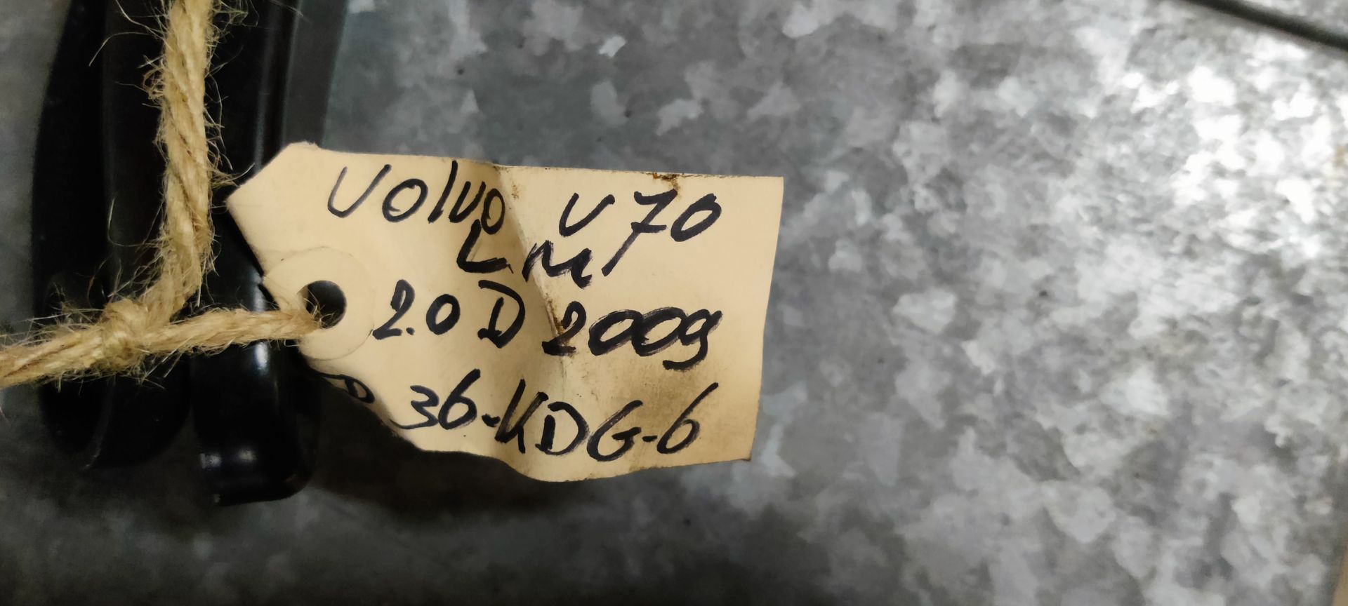 Volvo V70 ruitenwissers met ruitenwisserarmen.