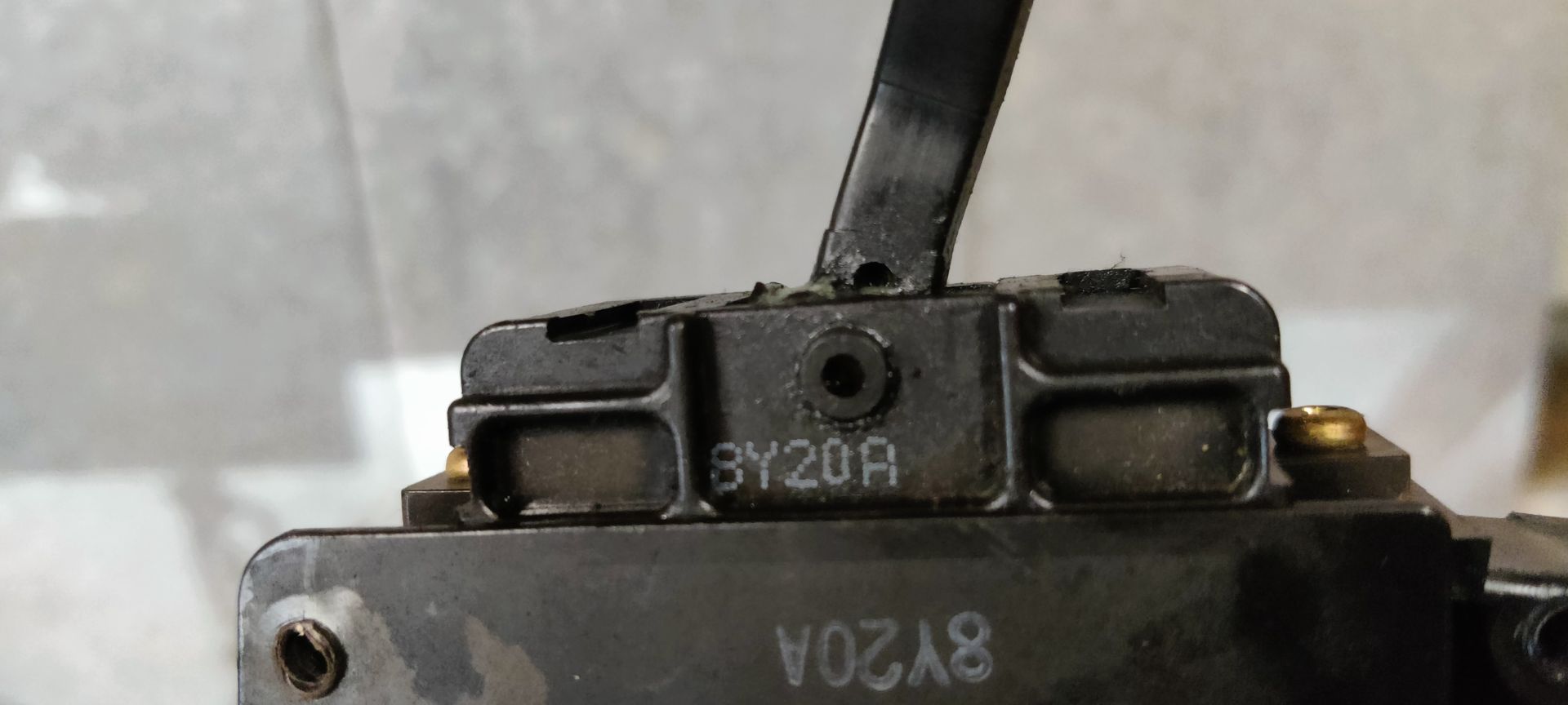 Nissan Almera stuurkolom hendels uit 1999.