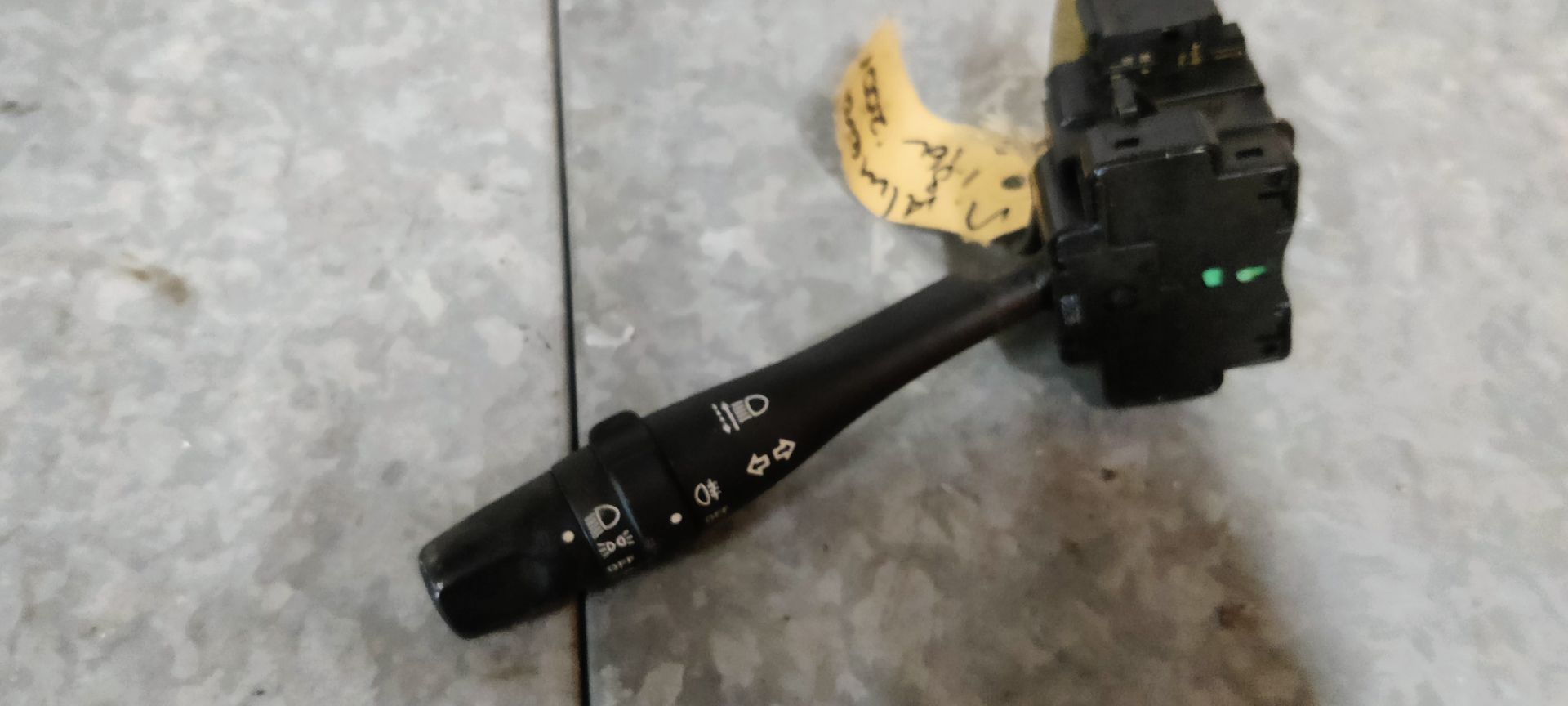 Nissan Almera licht en richtingaanwijzer schakelaar 2001.