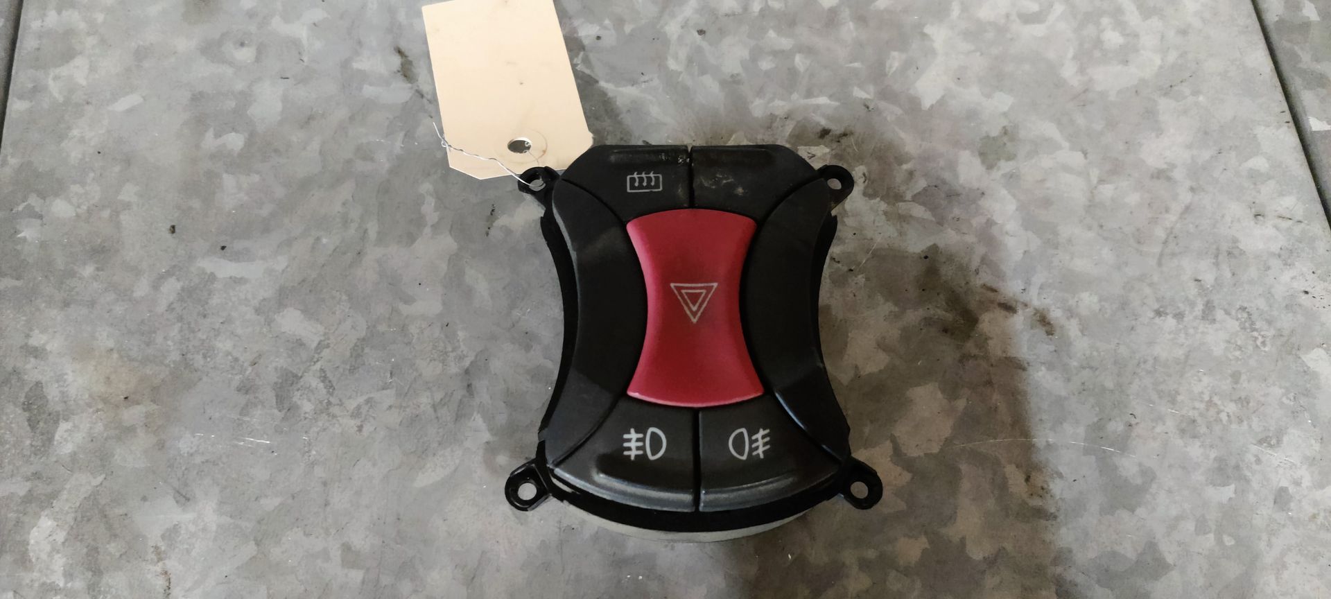 Fiat Doblo van 2007 alarmlichtschakelaar.