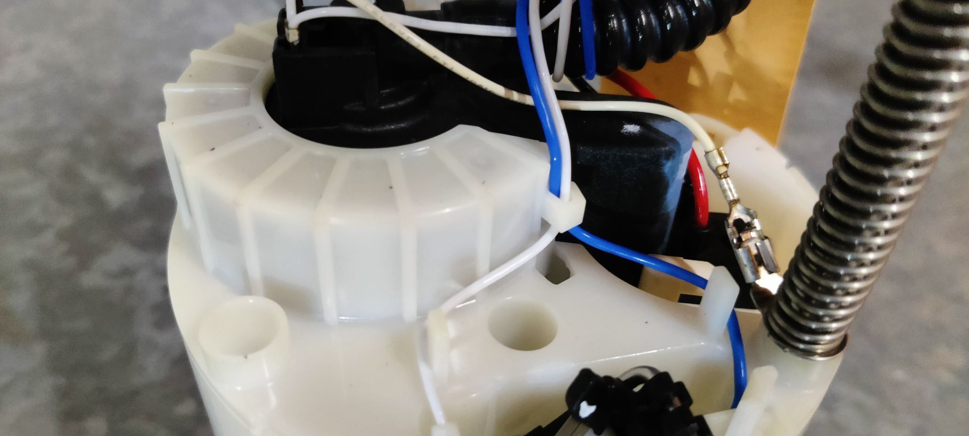 Chevrolet Spark tankvlotter uit 2012.