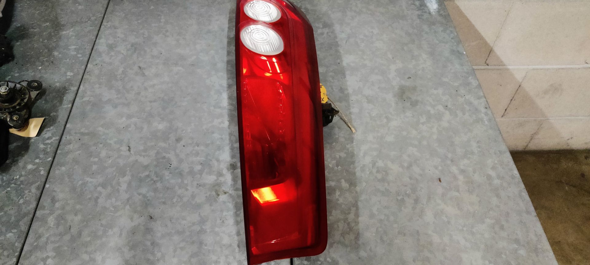 Ford Fiesta linker achterlicht uit 2006.