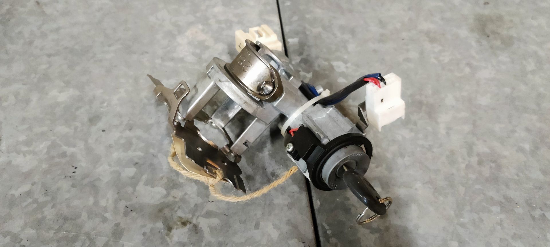 Daihatsu Cuore contactslot met 1 sleutel uit 2008