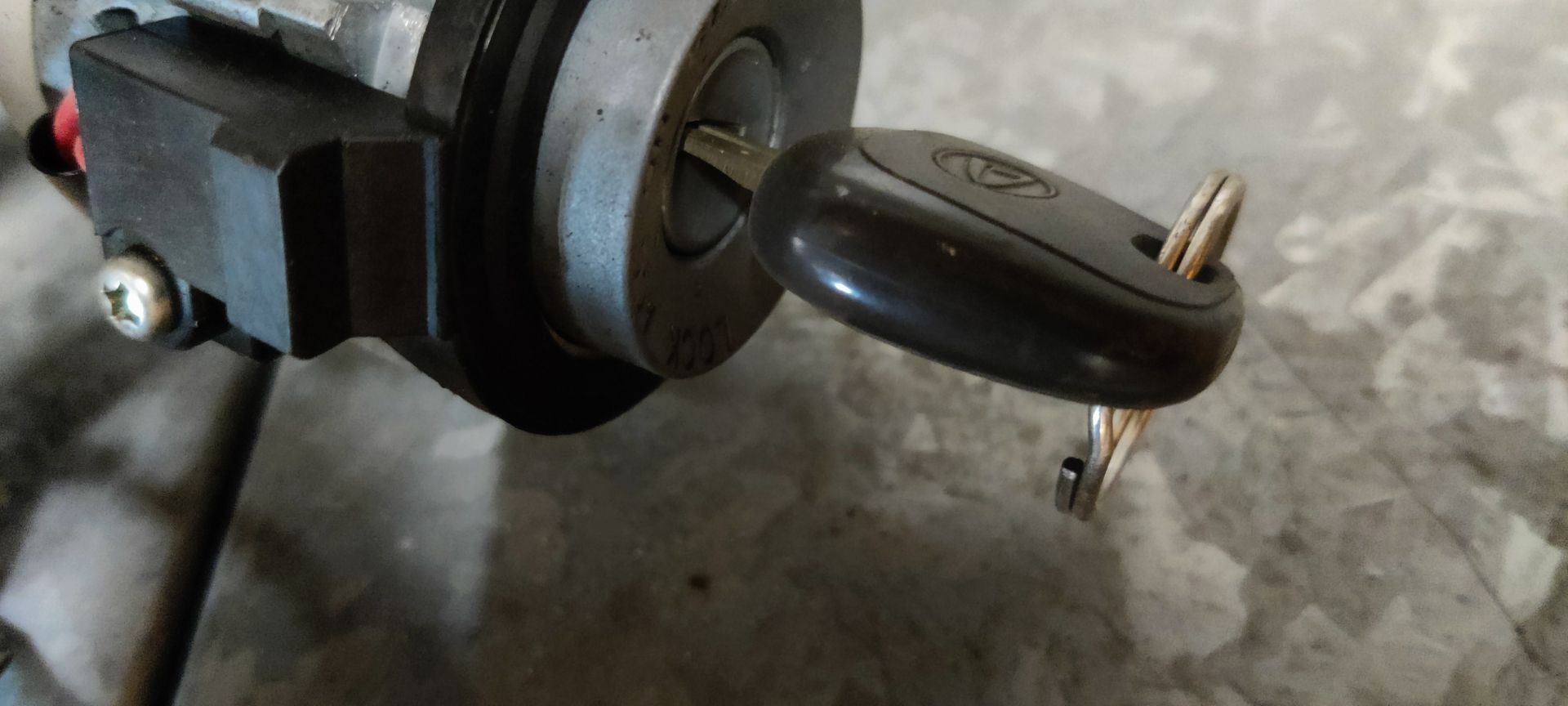 Daihatsu Cuore contactslot met 1 sleutel uit 2008