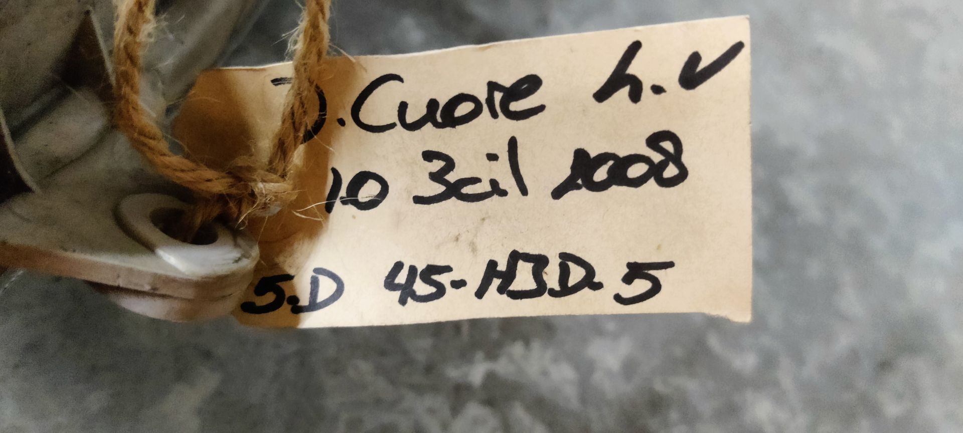 Daihatsu Cuore linker koplamp uit 2008.