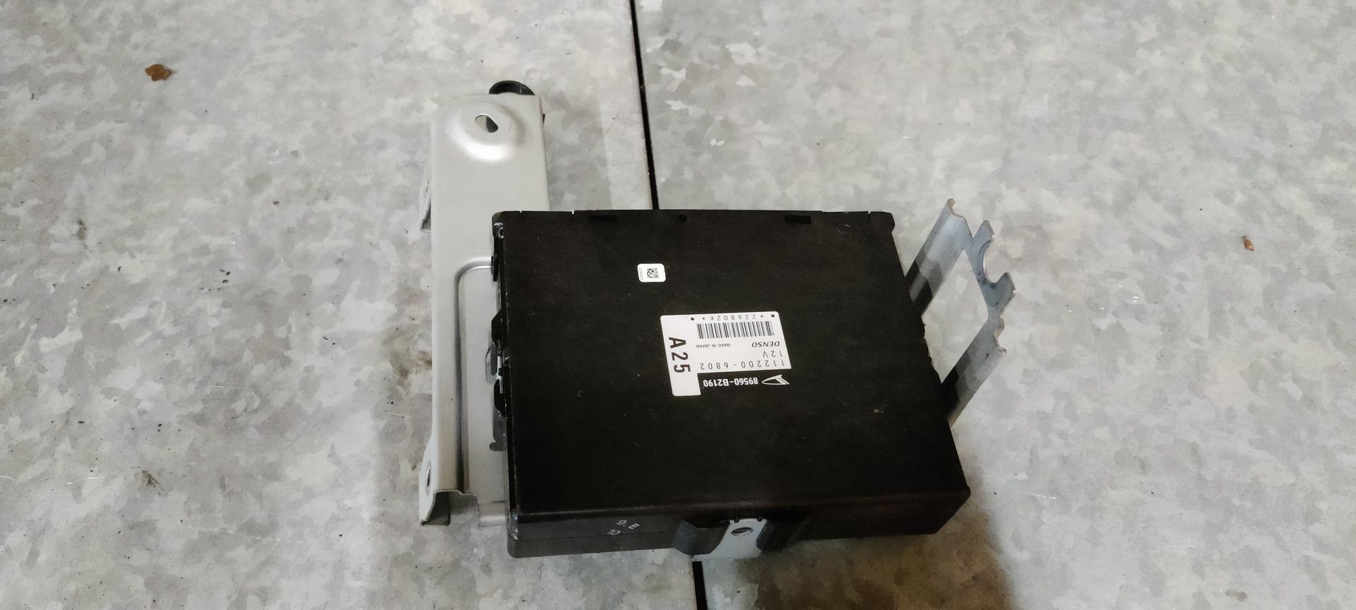 Daihatsu Cuore ECU computer, merk Denso.