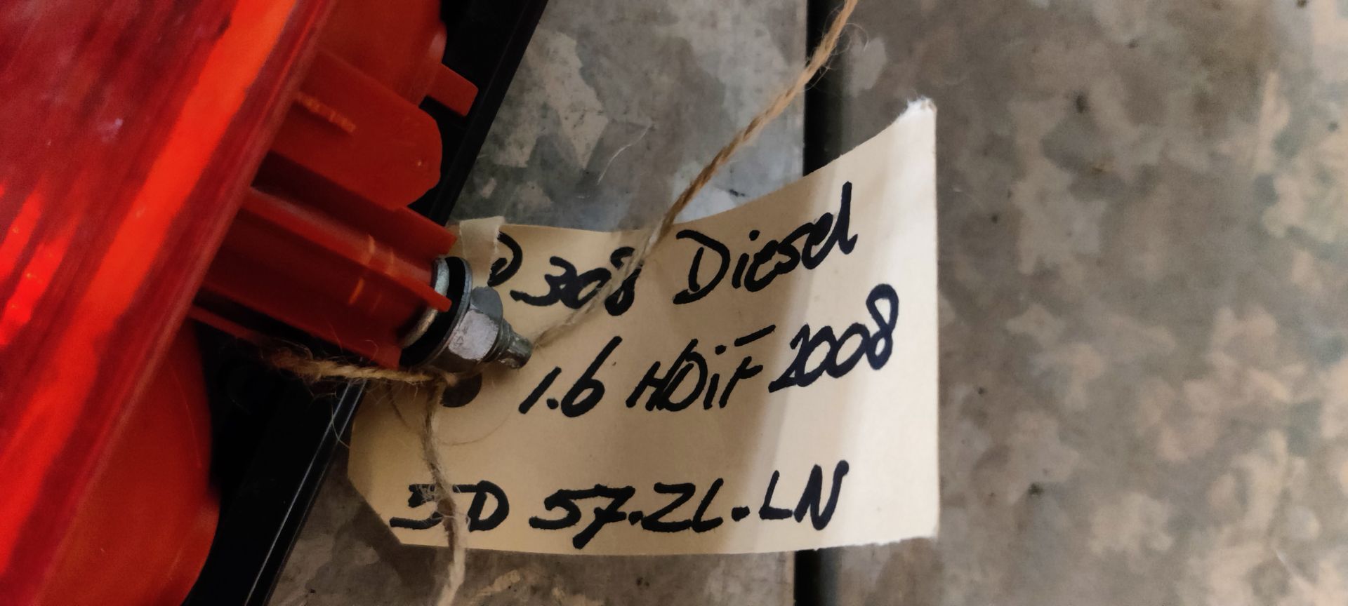 Peugeot 308 derde remlicht van een 1.6 HDi uit 2008.