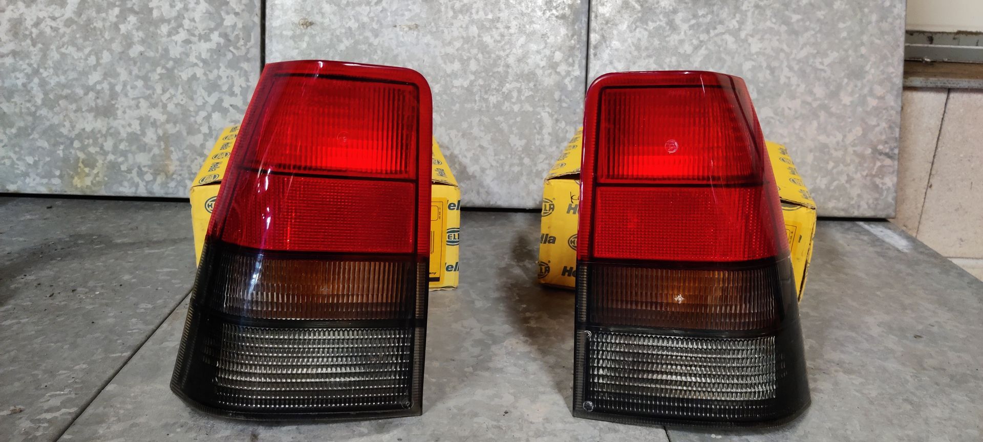 Opel Kadett E GSi achterlicht links en rechts nieuw!
