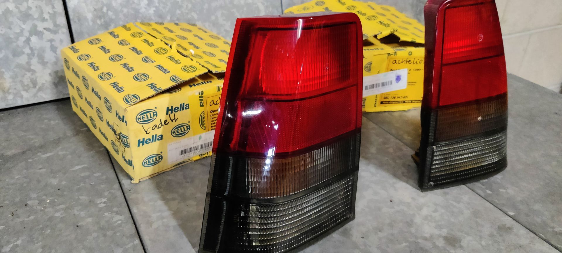 Opel Kadett E GSi achterlicht links en rechts nieuw!