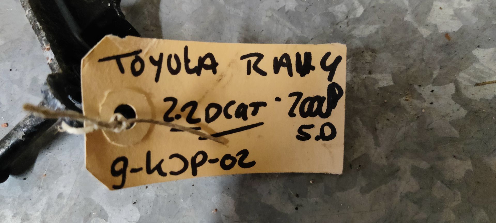 Toyota RAV 4 kofferbakslot vanger uit 2008.