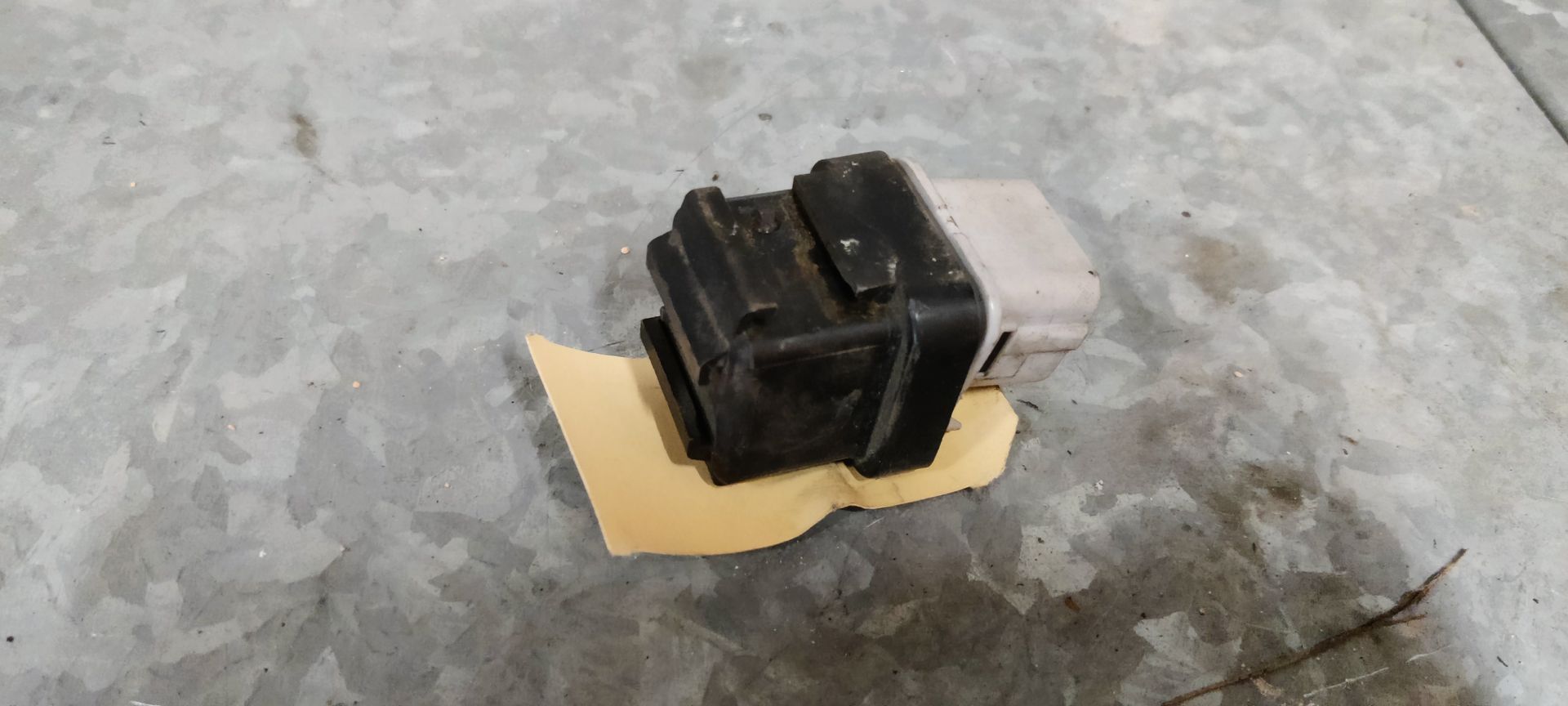 Toyota RAV 4 start relais uit 2008.