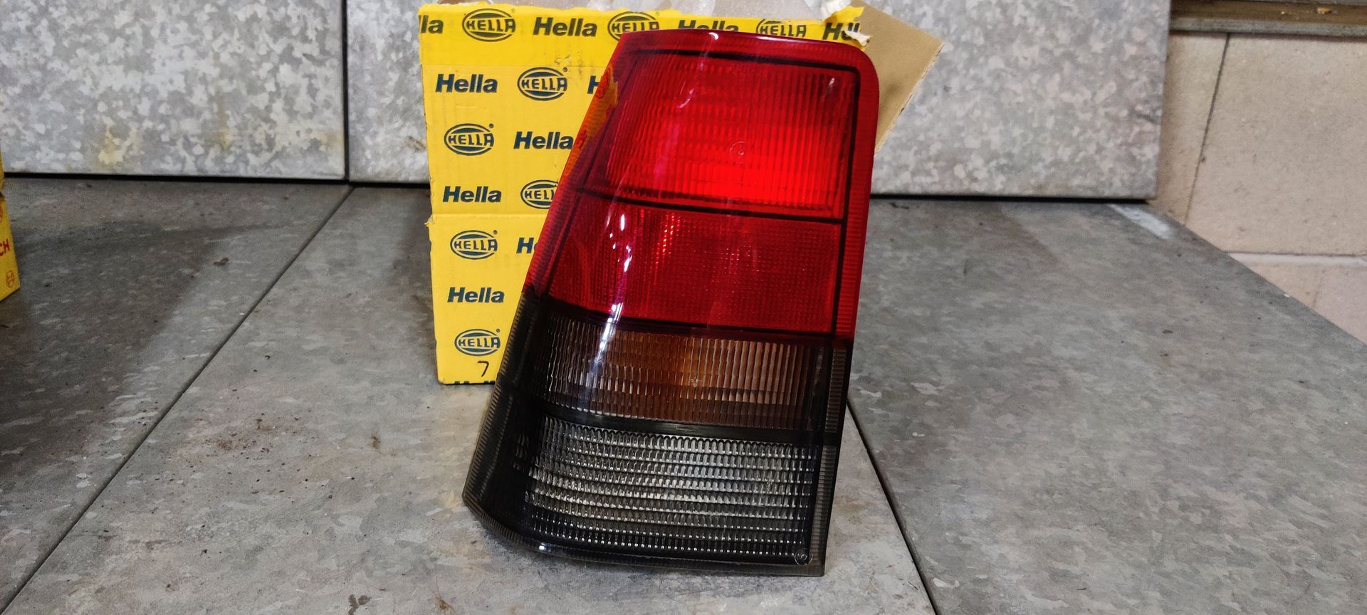 Opel Kadett E GSi achterlicht links nieuw!