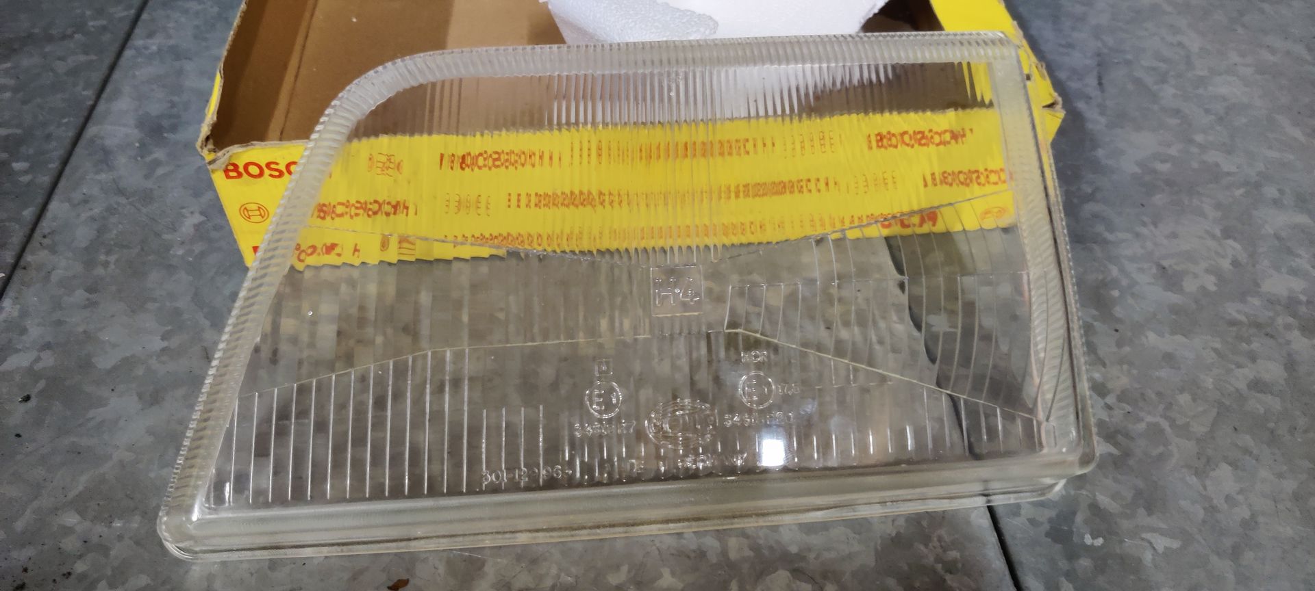 Opel Ascona C linker koplampglas H4, nieuw!