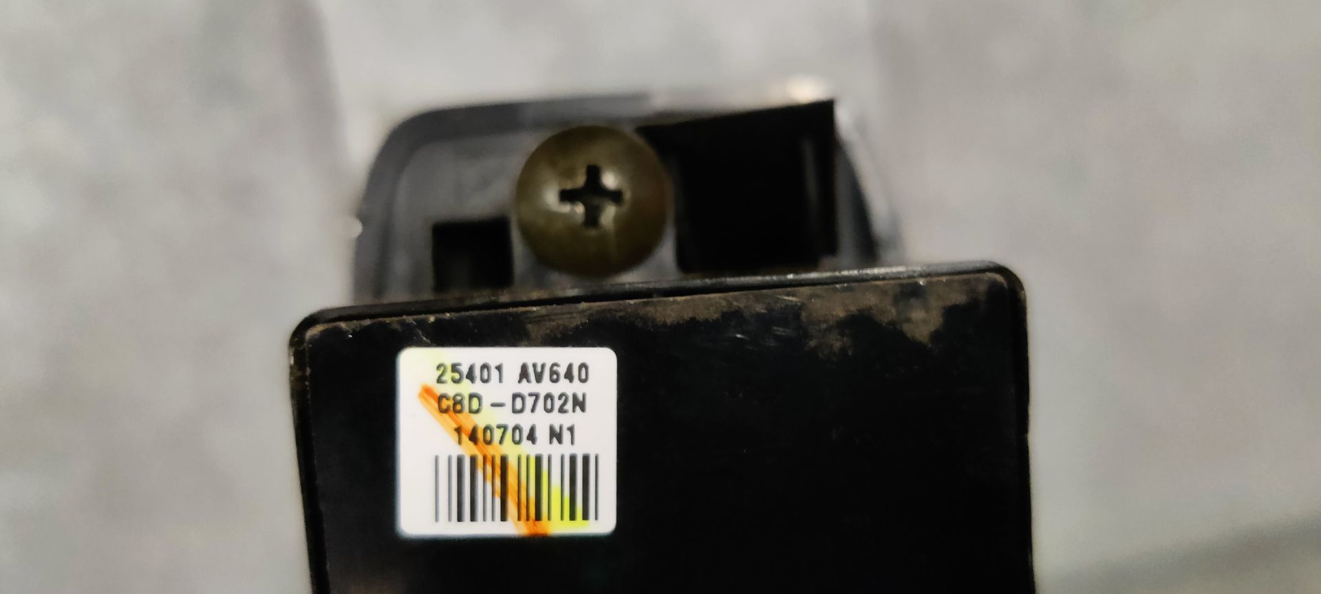 Nissan Primera linksvoor raambediening uit 2004.