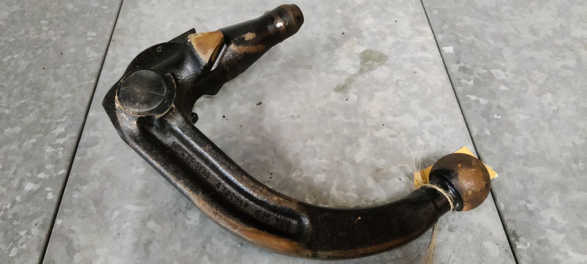 Audi A6 afneembare trekhaak.